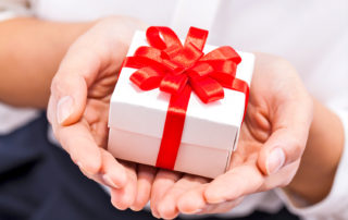 loves top 10 best gift